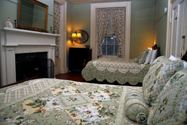 The Lafayette Inn & Restaurant image 15
