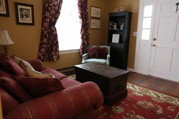 The Lafayette Inn & Restaurant image 2