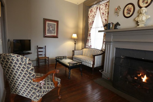The Lafayette Inn & Restaurant image 7