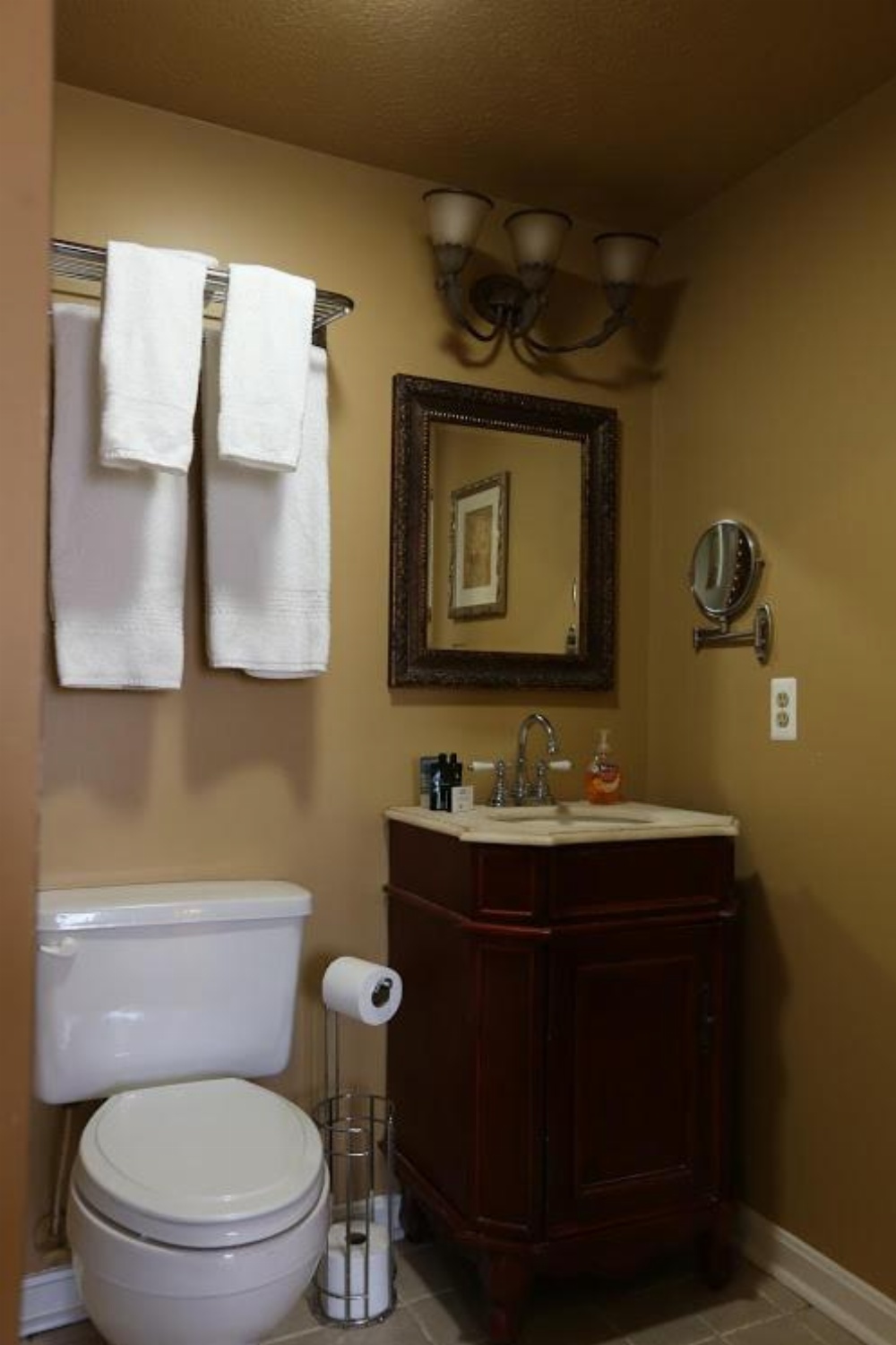 The Lafayette Inn & Restaurant